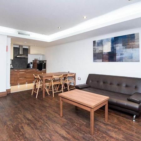 ווטפורד Livin' Serviced Apartments מראה חיצוני תמונה