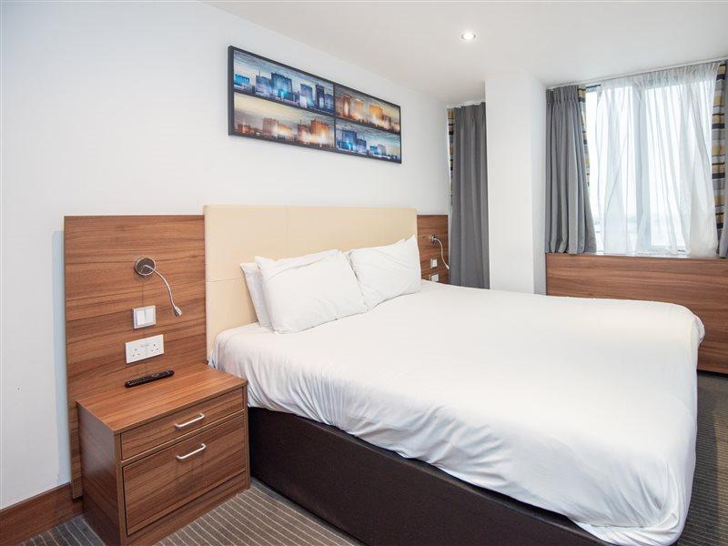 ווטפורד Livin' Serviced Apartments מראה חיצוני תמונה