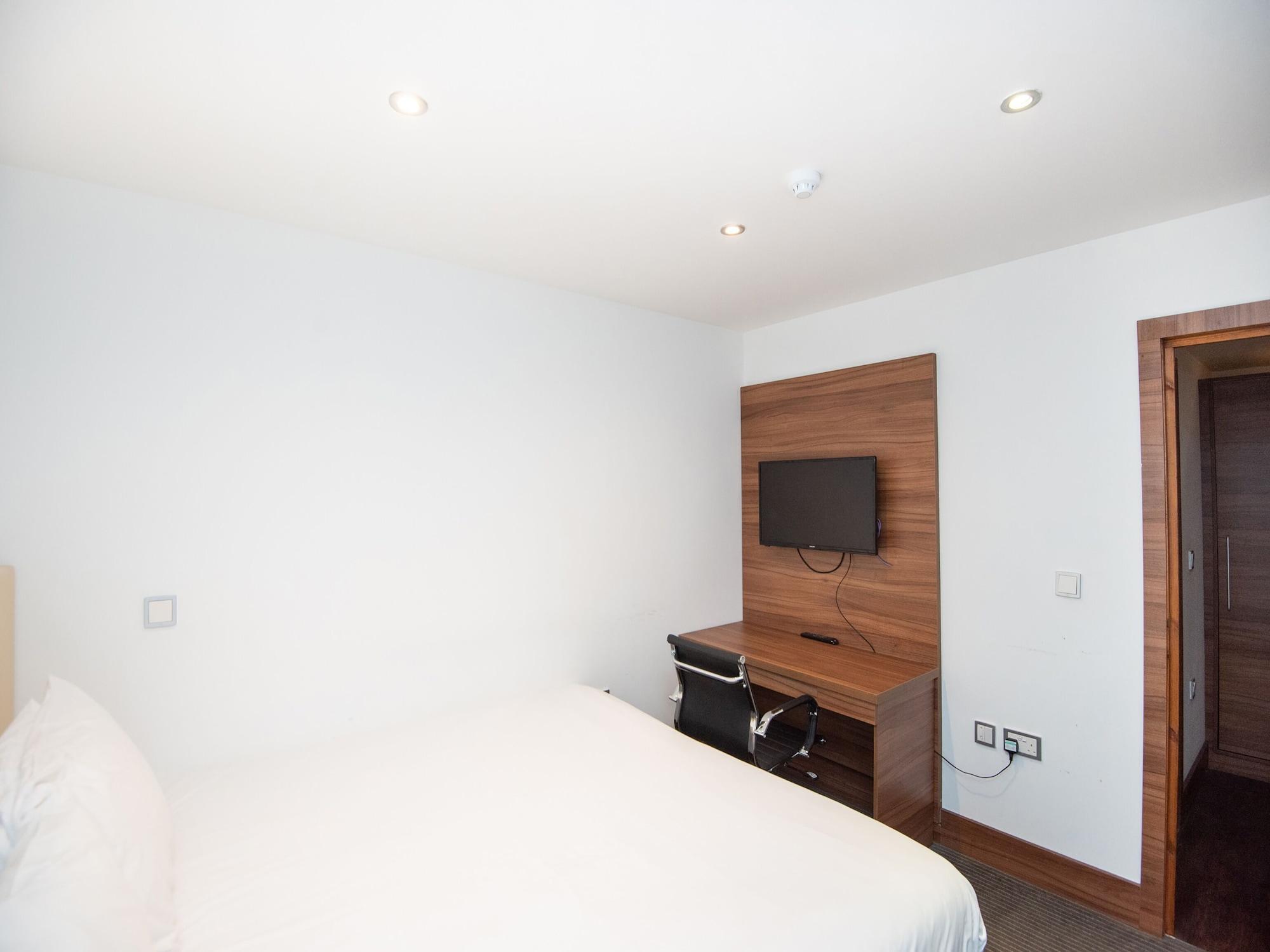 ווטפורד Livin' Serviced Apartments מראה חיצוני תמונה