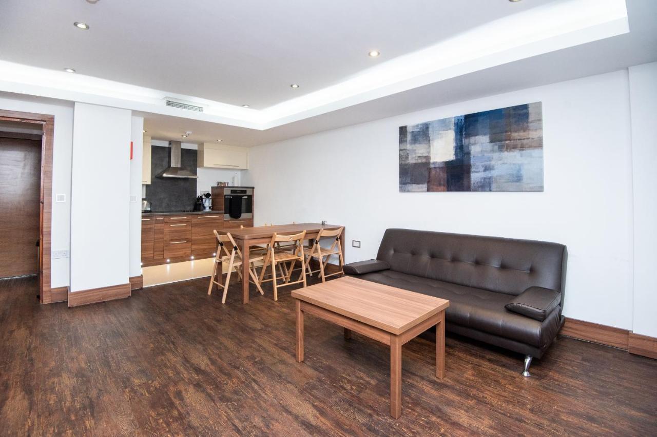 ווטפורד Livin' Serviced Apartments מראה חיצוני תמונה
